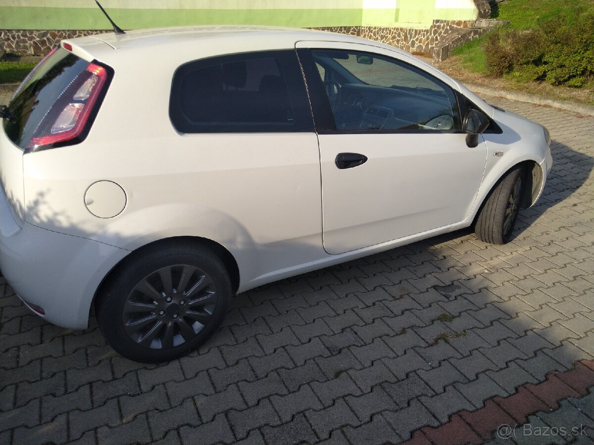 Fiat Punto 1.3 jtd - 10