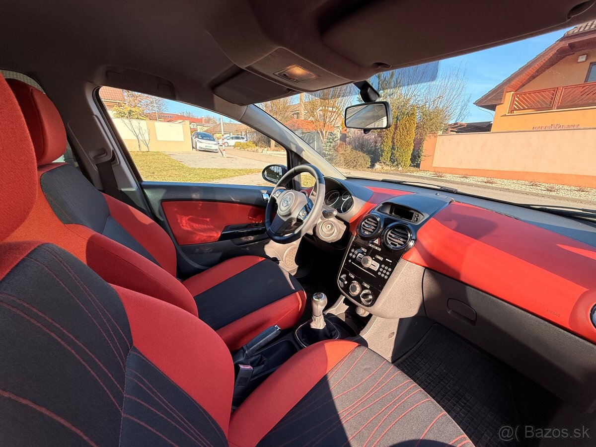 Opel Corsa D - 1. majiteľ - 10