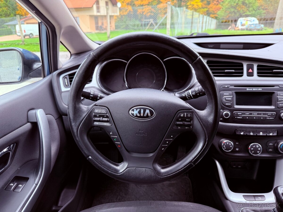 Kia Ceed SW 1.6 CRDi Slovenské auto / Nová STK - 10