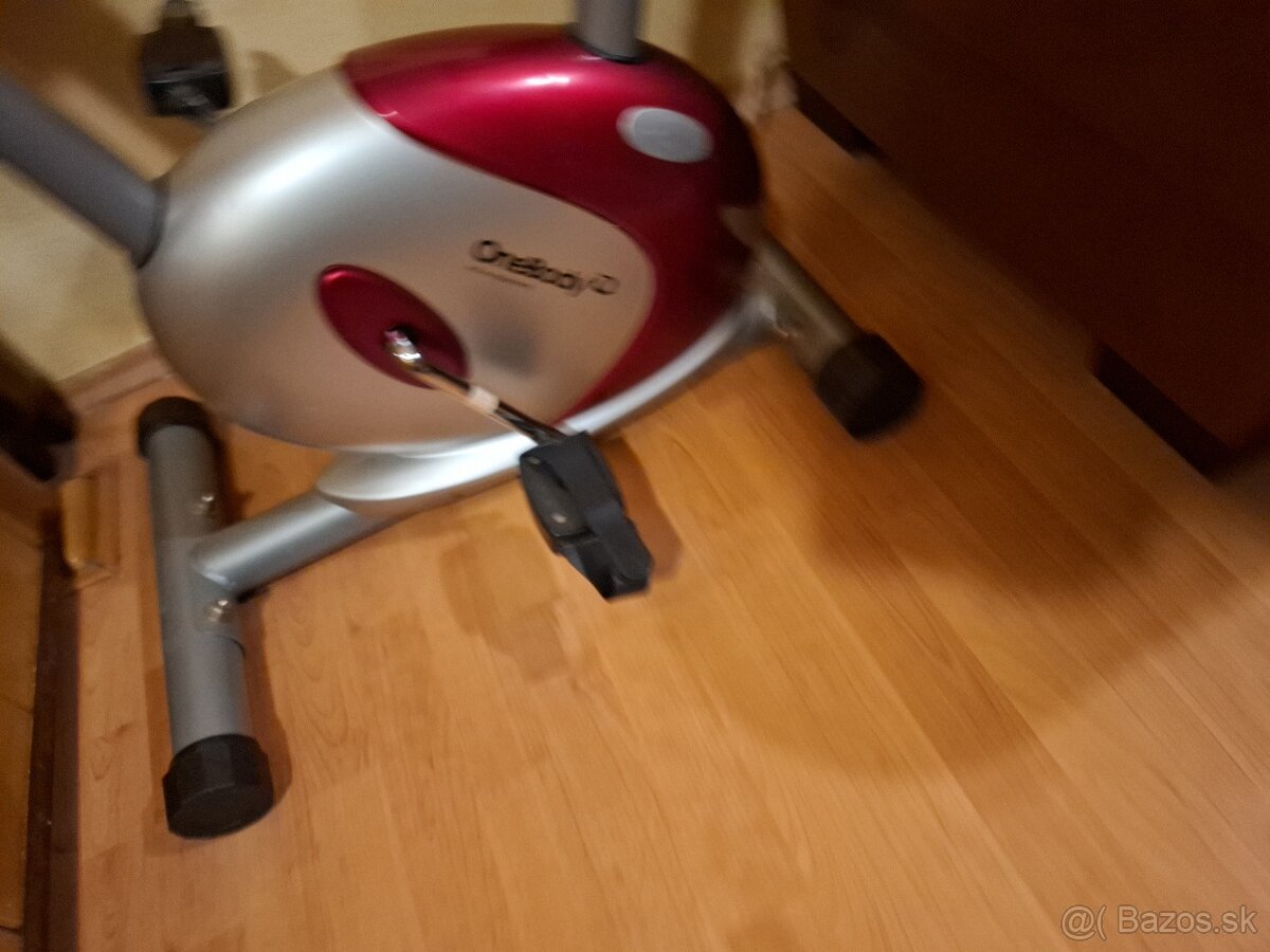 stacionárny bicykel - 10