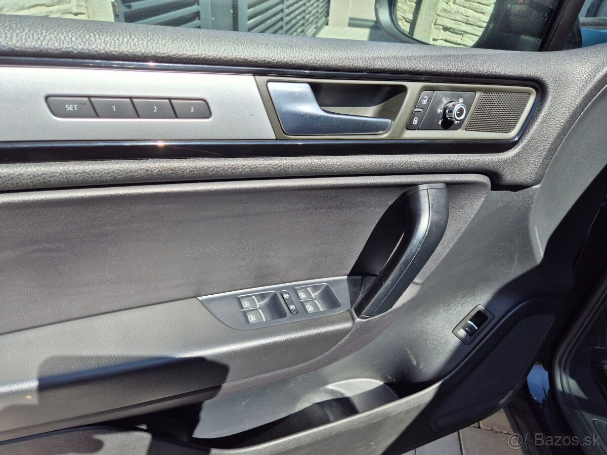 predám vw Touareg - 10