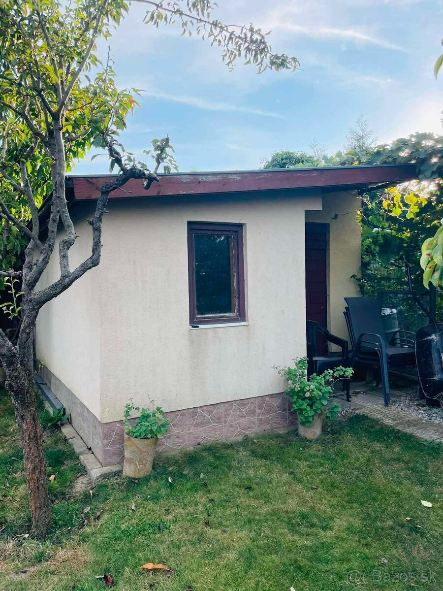 Na predaj veľmi pekná chata na celoročné bývanie -Geča - 10