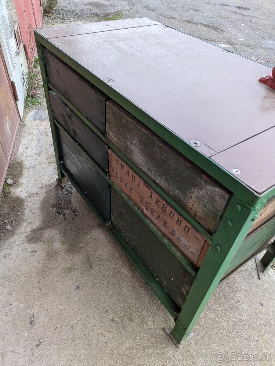 Pracovný dielenský stôl so zverákom York - 10