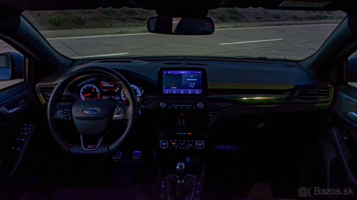 Ford Focus ST 2.3 EcoBoost 206 kW, 6M, SR - 10