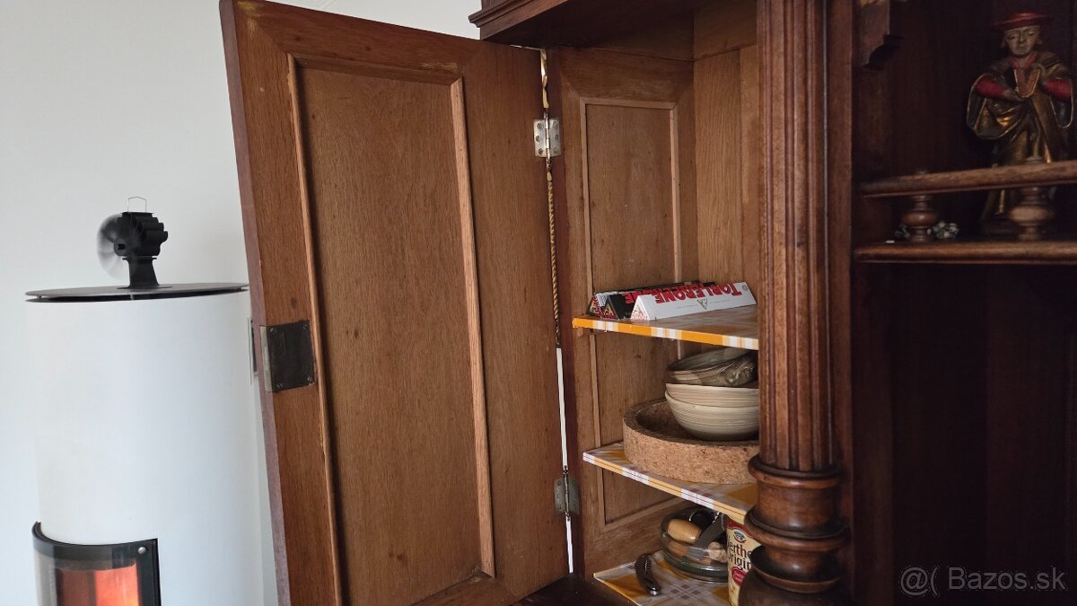 Starožitná jedáleň - 10