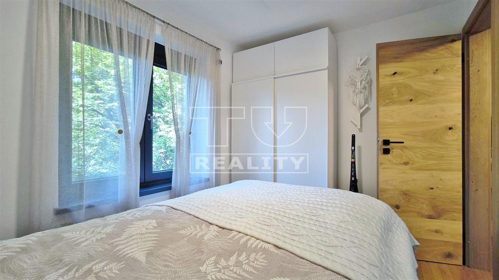 Luxusná, celoročná chata • moderné technológie v srdci... - 10