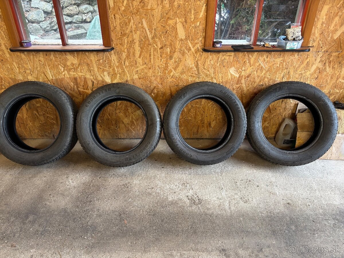Pneumatiky Goodyear 215/60 r17 - 10