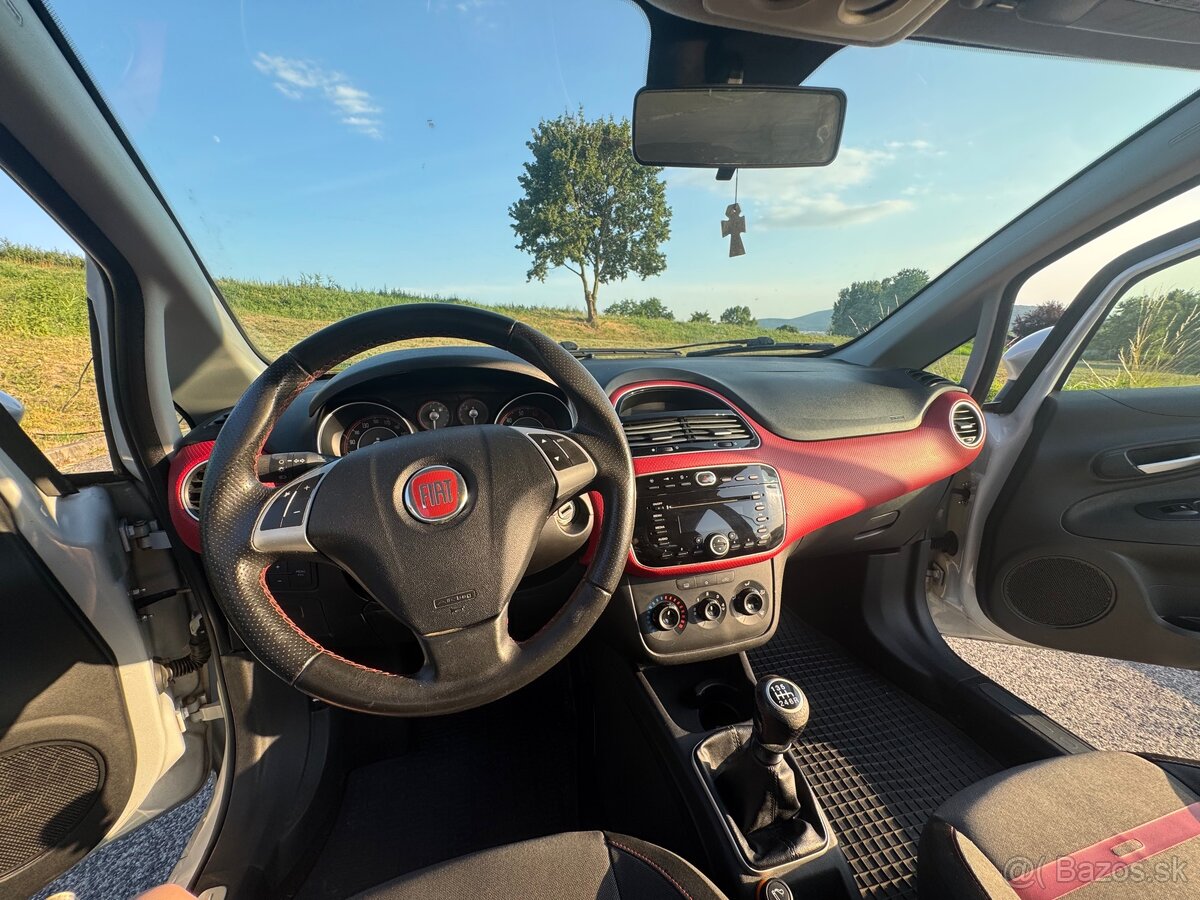 Fiat Punto Evo 1.4 16V MultiAir (77 kW), 6st manuál, 154K km - 10