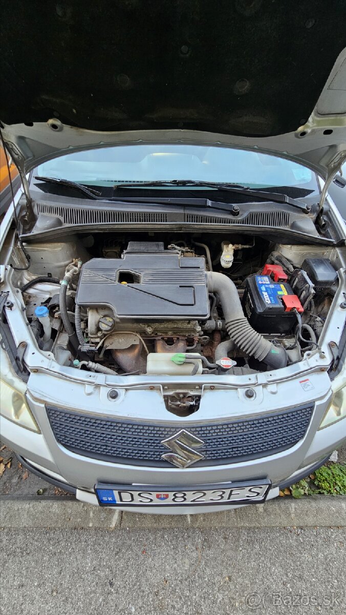 Suzuki SX4 - 10