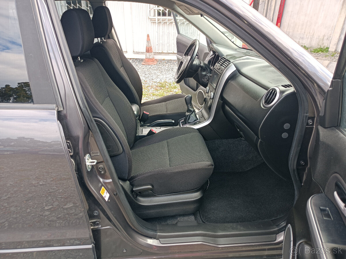 Suzuki Grand Vitara, 2.4-124kw,4x4,navi,xenon,2012 - 10