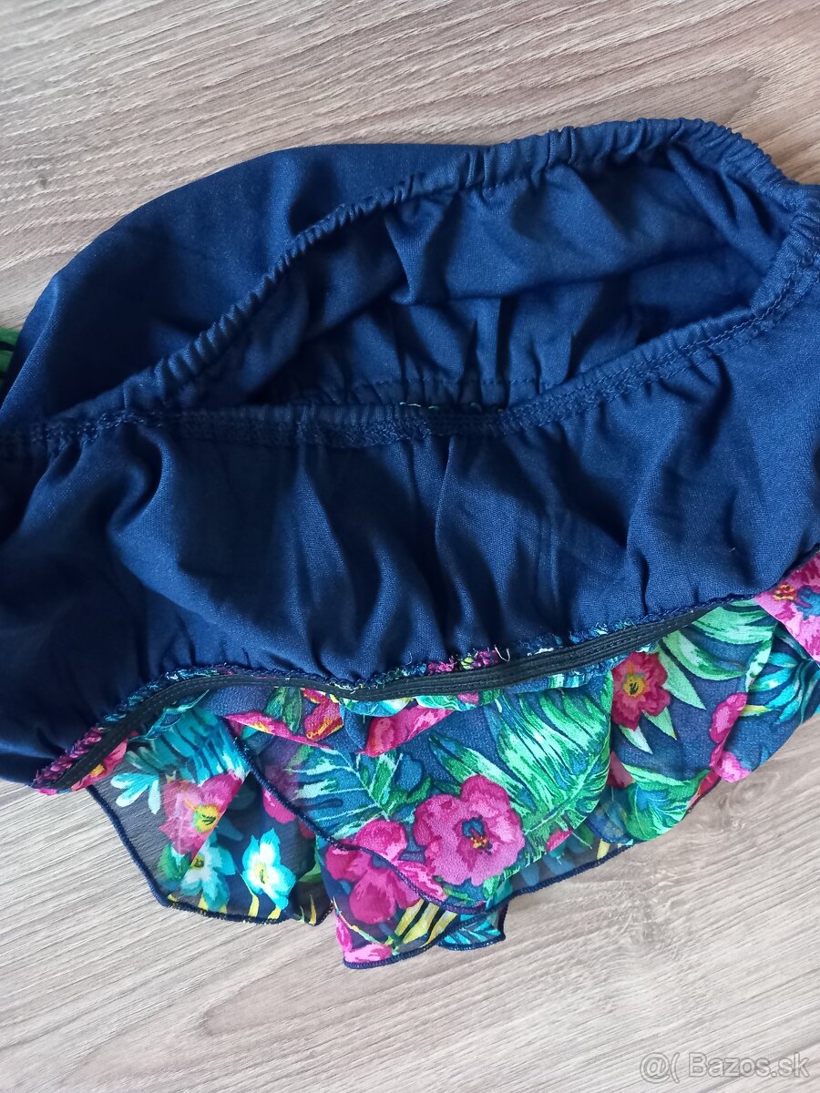 Crop topy XS / S - 10