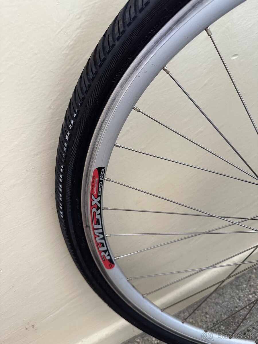 TrEkový bicykel TOP STAV - 10