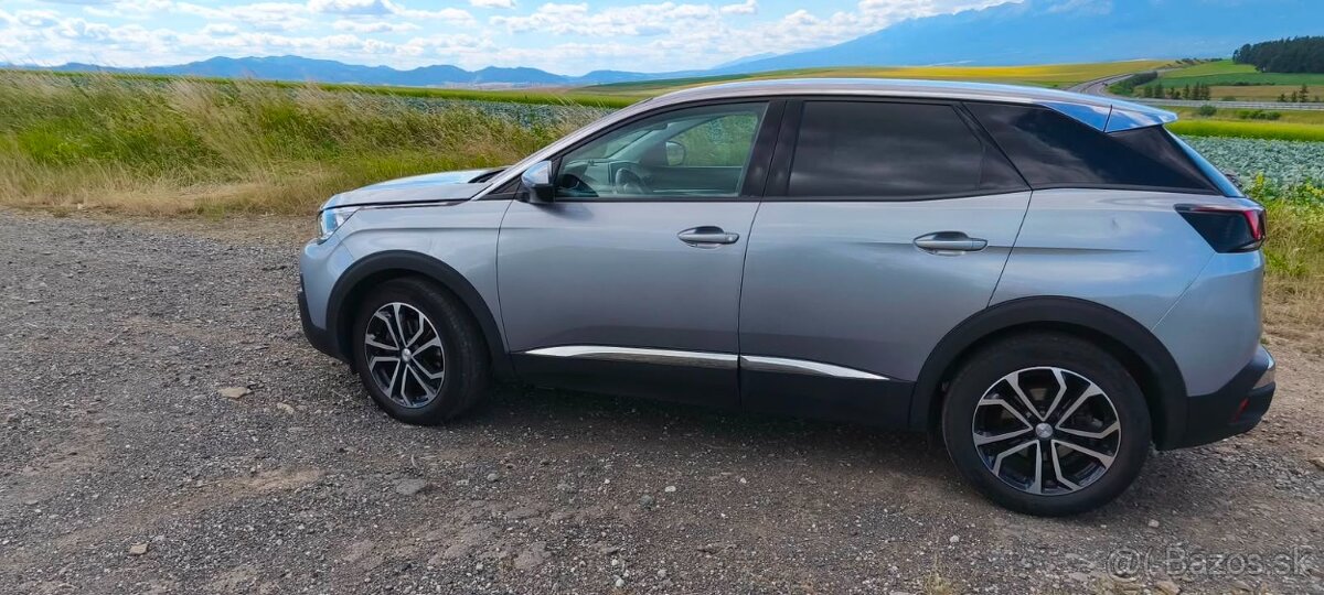 Peugeot 3008 SUV (2020) - 10