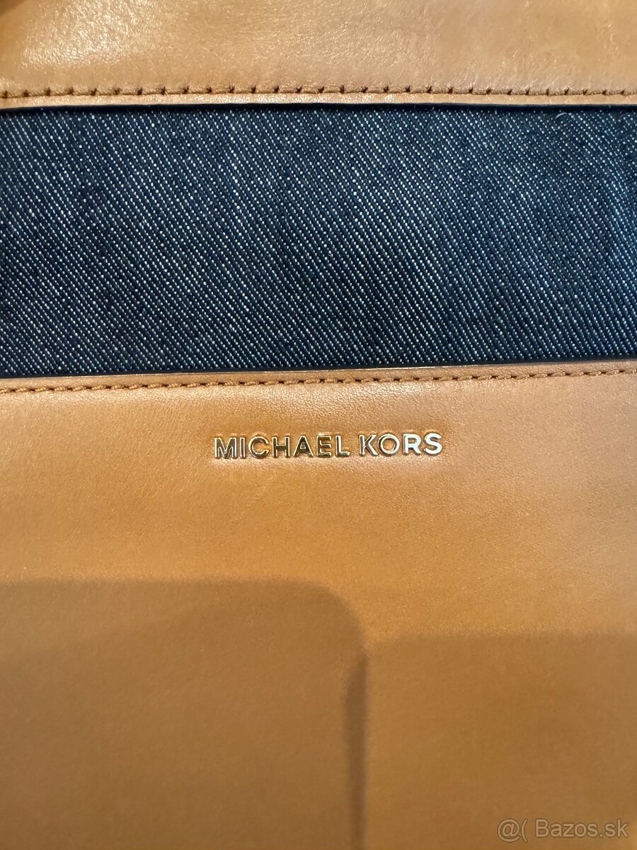 Michael Kors crossbody kabelka - 10