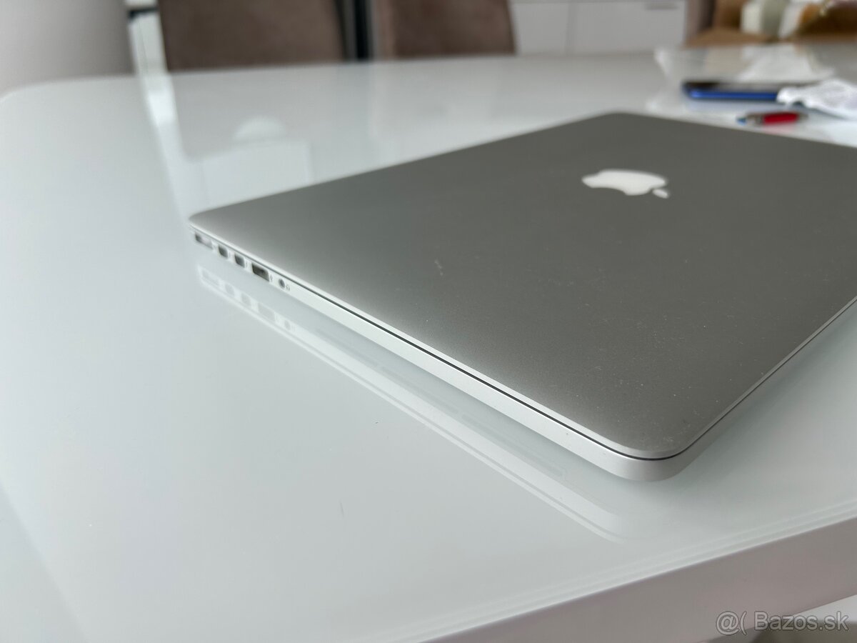 MacBook Pro 15" Retina ,TOP STAV - 10