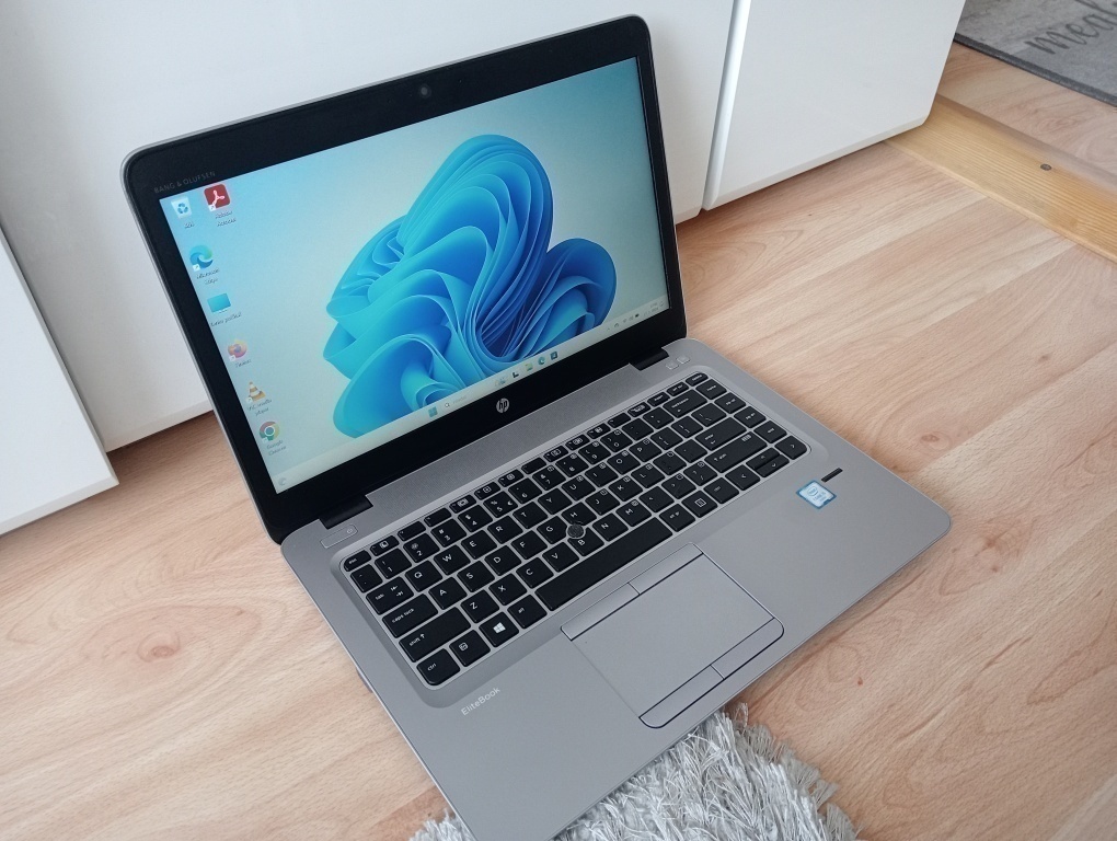 HP elitebook 840 G3 / 8gb ram / Intel core i5 / Windows 11- - 10