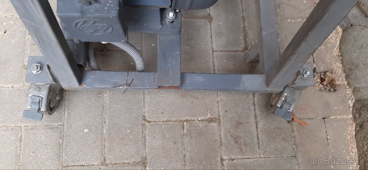 Cinkulár na drevo - 10