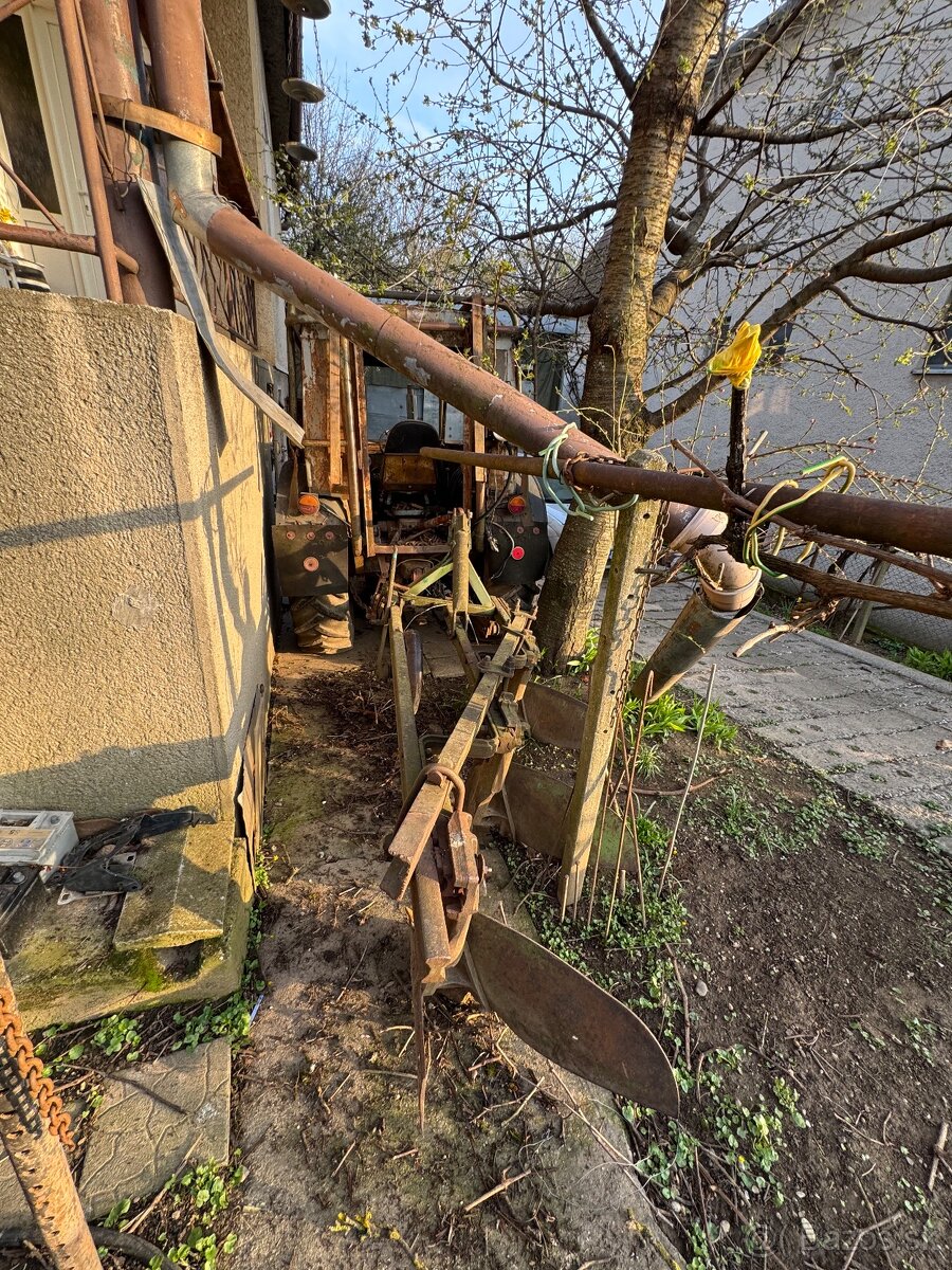 Trojhlavý pluh - 10