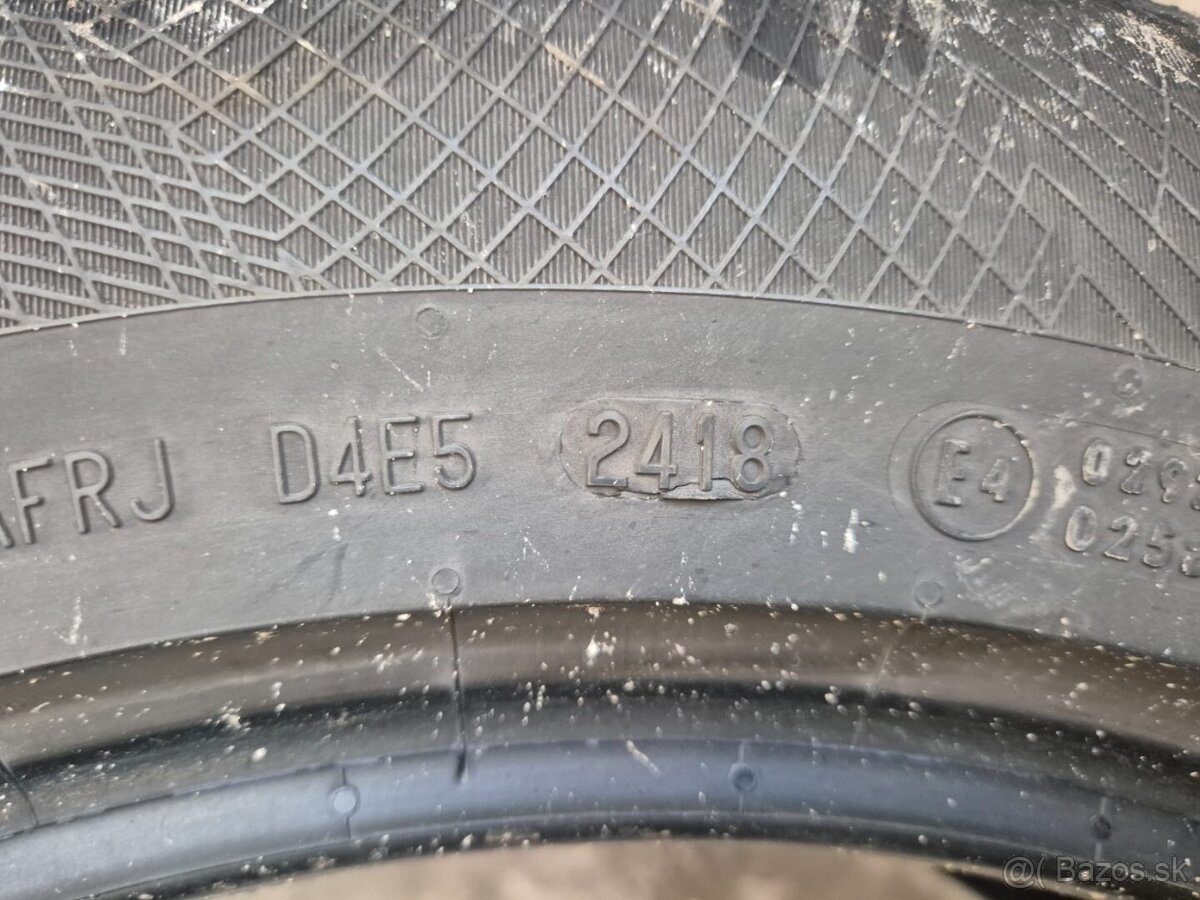 235/60 r17 zimné 4 ks CONTINENTAL dezén 6,3 - 5,7 mm - 10