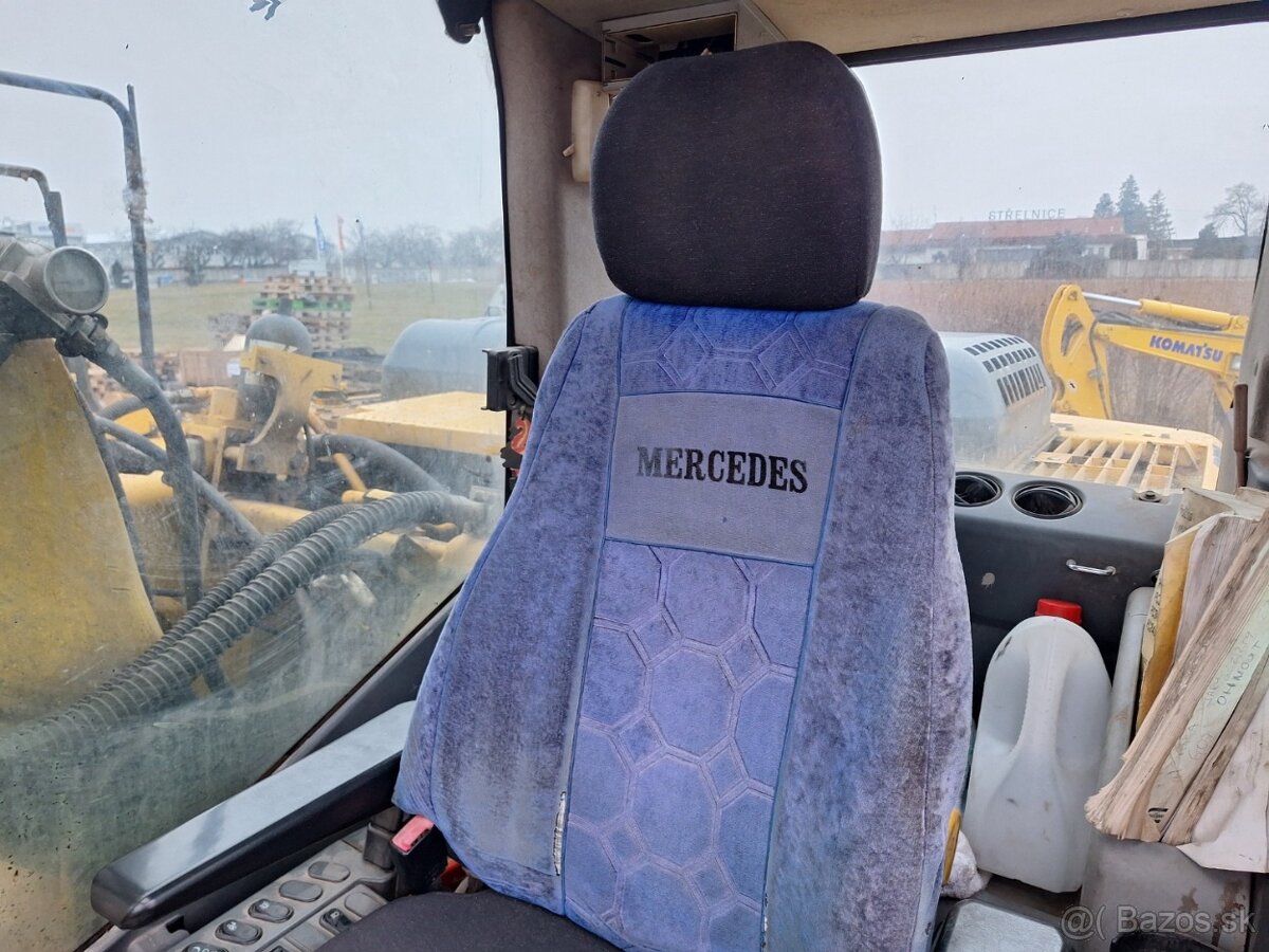 KOMATSU PC 240 LC - 10