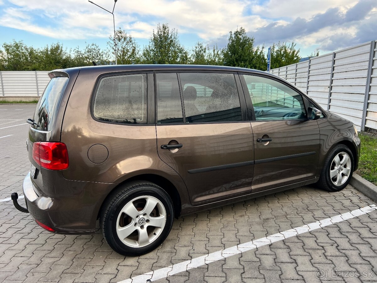 VW TOURAN 1.6TDi 77kW 2010 CR - 10