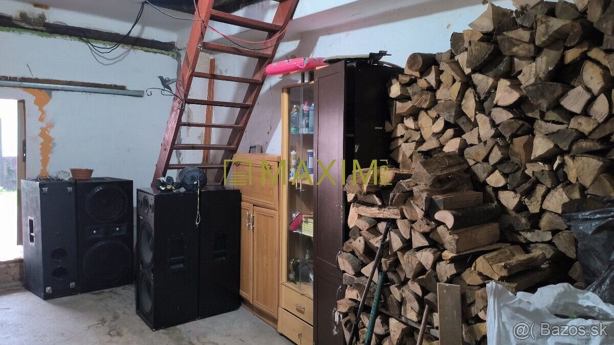 Ponúkam na predaj rodinný dom v obci Ružindol, vhodný na pok - 10