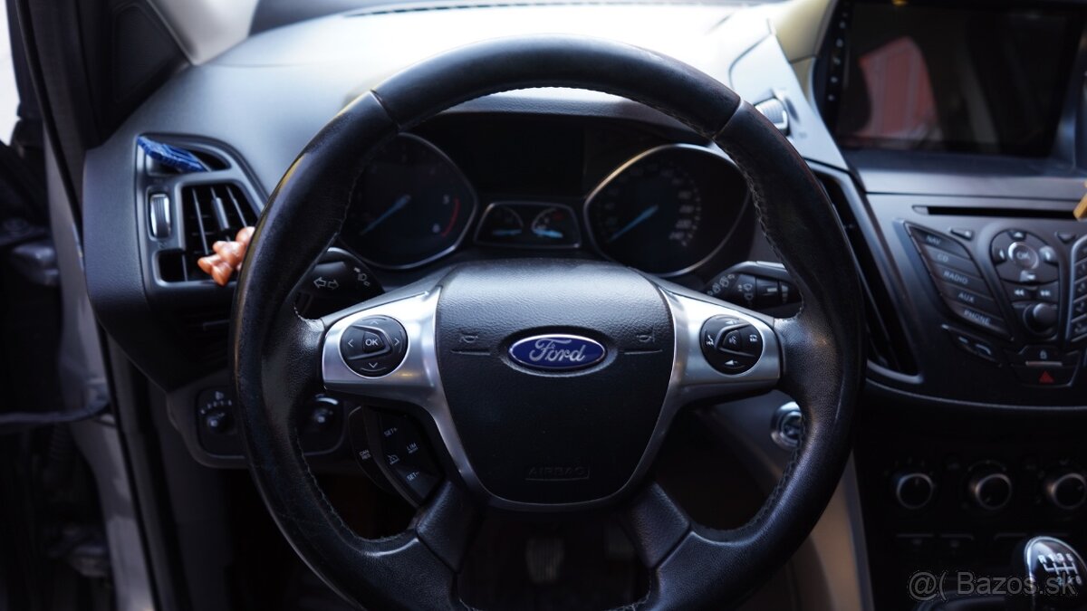 Ford Kuga 2.0 - 10