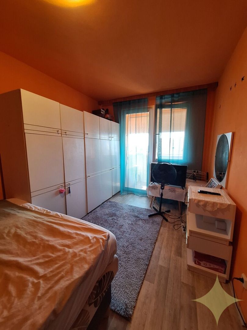 Predaj 3 izbový byt Levice - 10