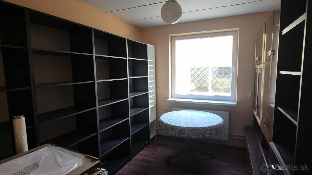 Výrobná a skladová hala - 10