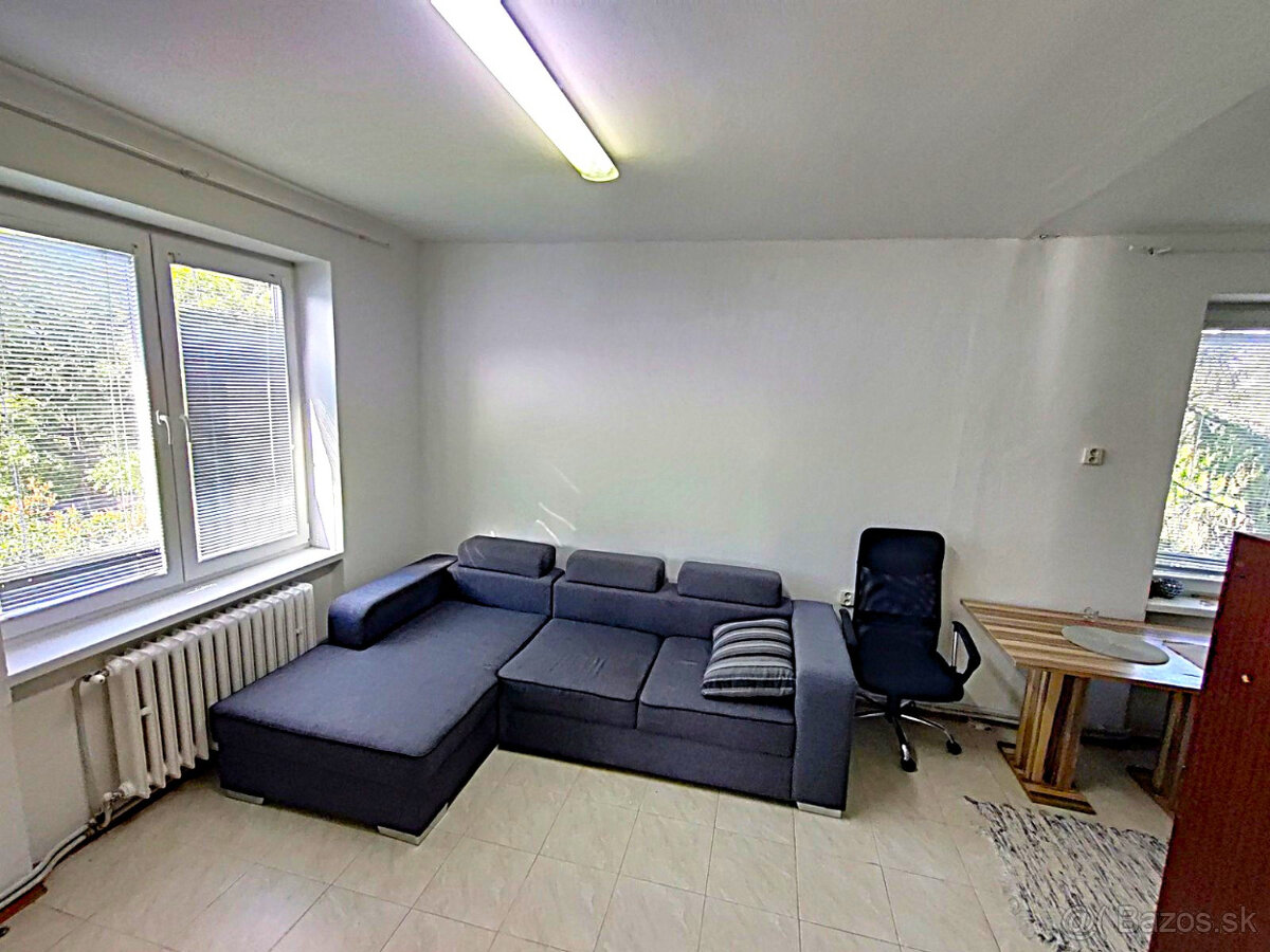 Zaujímavý TEHLOVÝ 2 i. Pohradová (Ďumbierska), OV, LO, 2p - 10