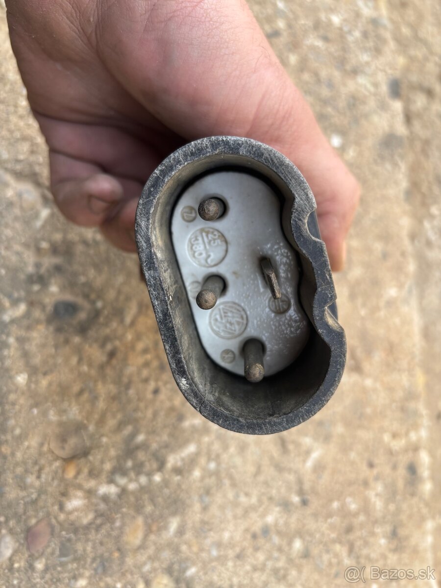 Elektro materiál retro - 10