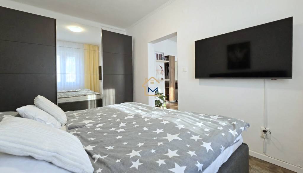 TEHLOVÝ ZARIADENÝ 2 IZBOVÝ BYT + GARÁŽ, ZLATÝ POTOK - 10