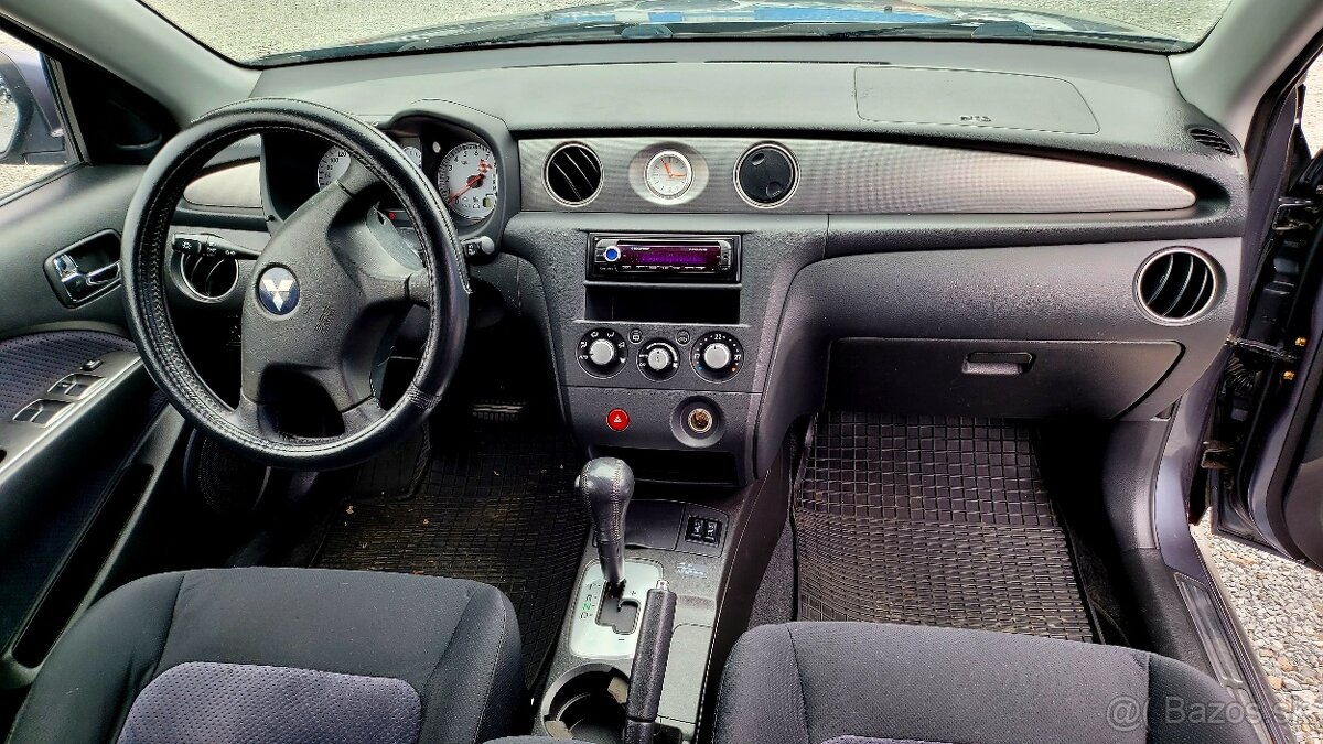 Mitsubishi Outlander 2,4 -118 kw Benzín 4x4 - 10