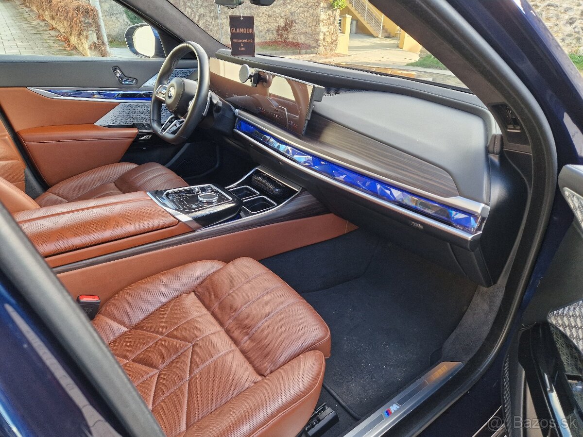 BMW Rad 7 Individual 740d XDrive v Zaruke - 10