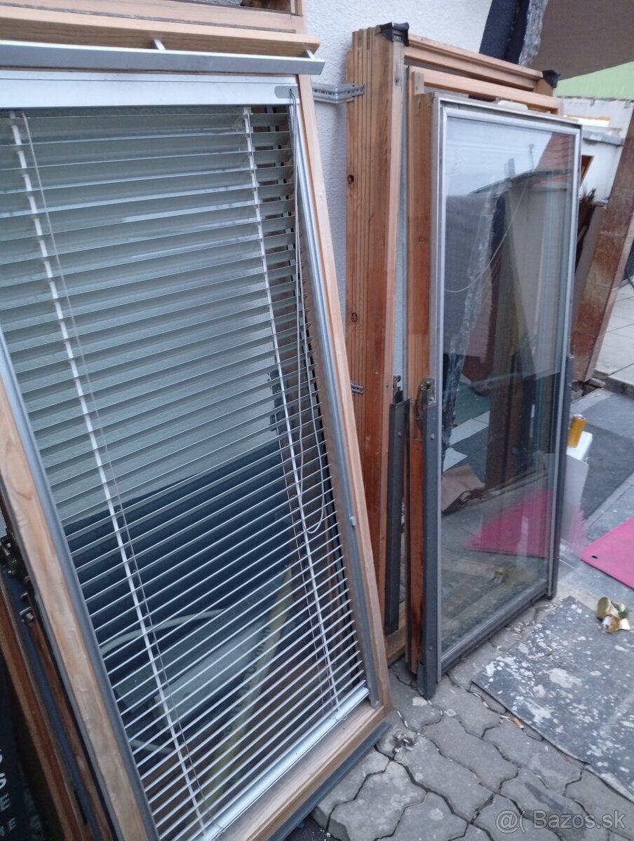 Rohová lavica zo stolom - 10