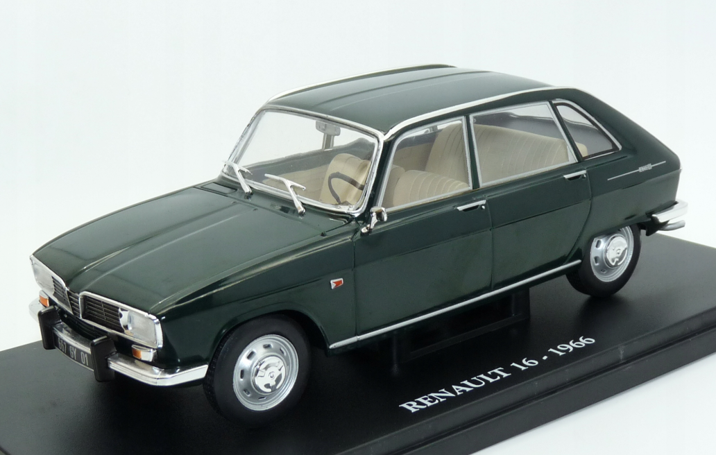 Modely aut 1:24 - 10