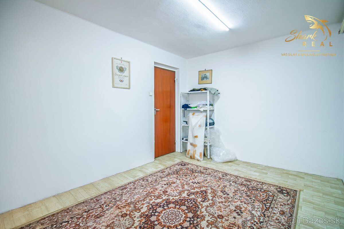 5-izbový rodinný dom v obci Bojná - 10