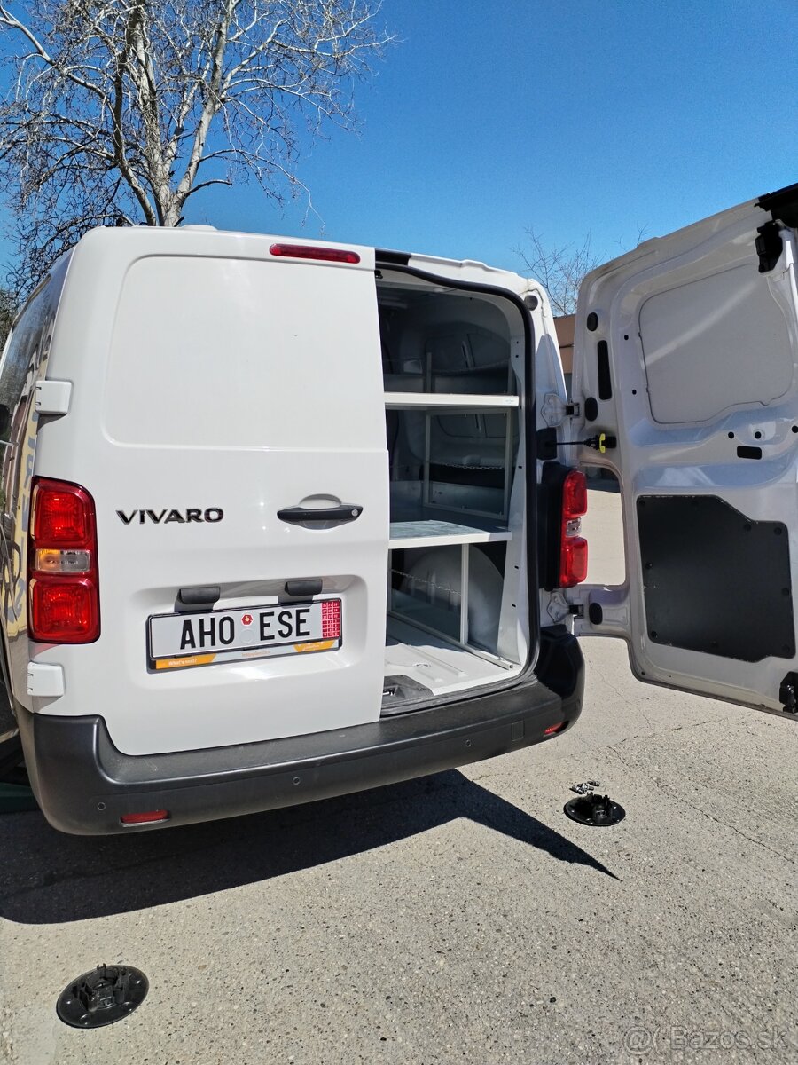 Opel vivaro - 10