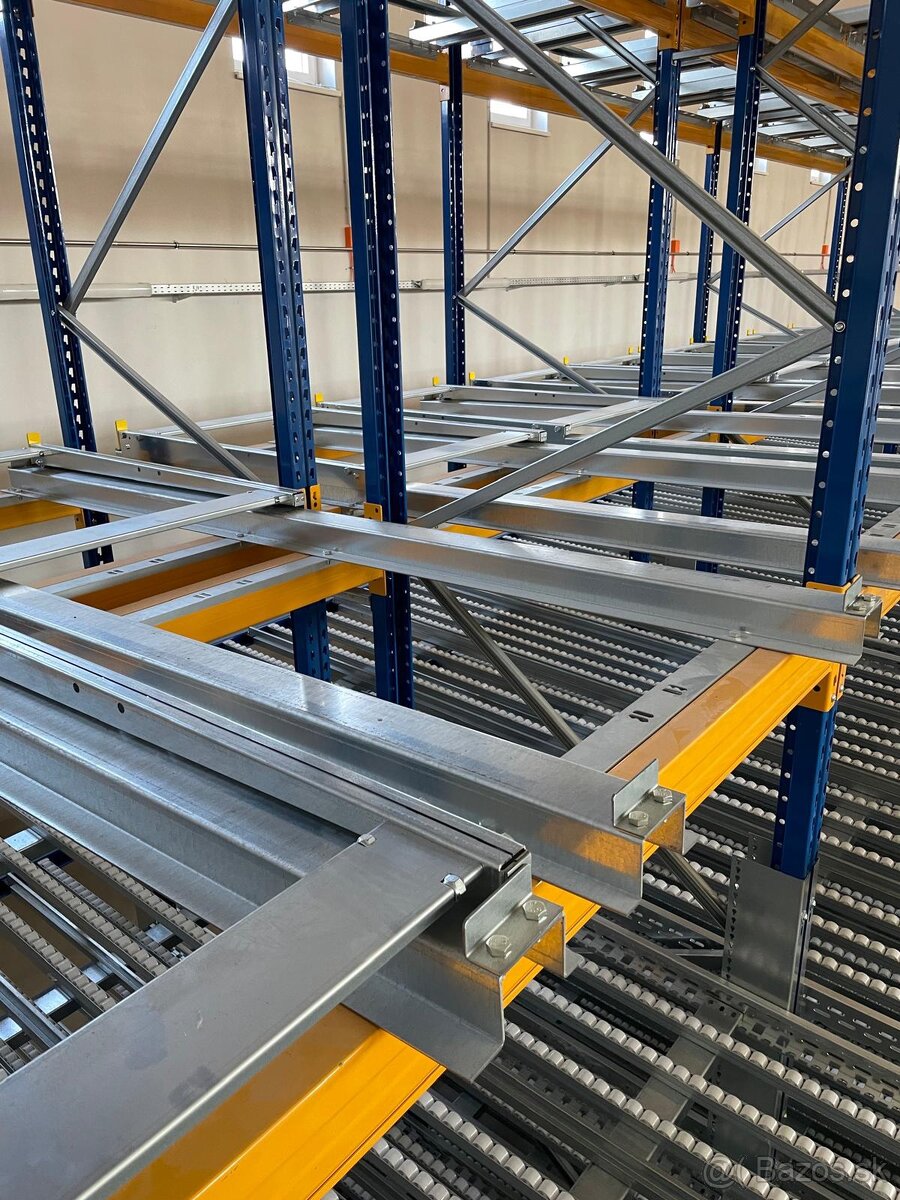 Výpredaj skladu–Kompletný regálový systém 40 m Jungheinrich - 10