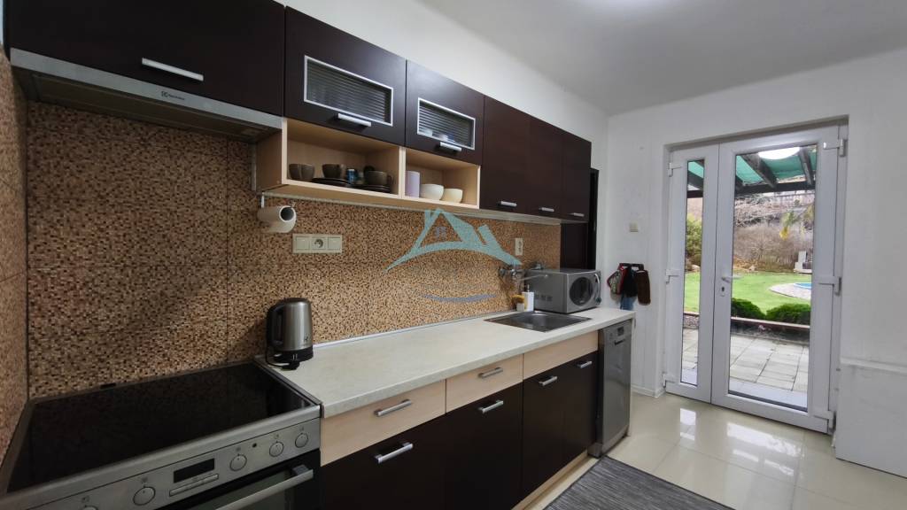 Dvojpodlažná bytová jednotka v RD (Olováry, okr. V. Krtíš. - 10