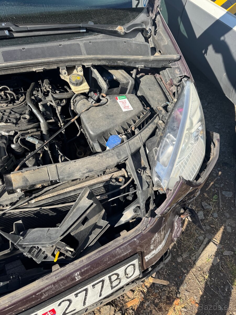 Ford Galaxy 2.0 Titanium r.v. 2010 havarované. - 10