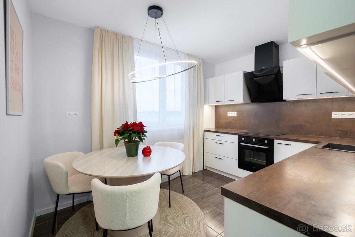 Na predaj 3 izbový byt po rekonštrukcii- Mateja Bela TN - 10