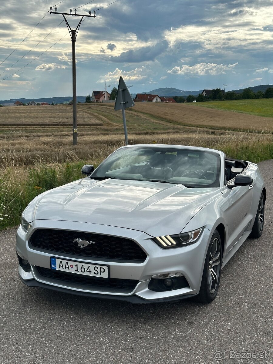 Ford Mustang cabrio 2.3 Ecoboost Automat,Kamera,Nové pneu - 10