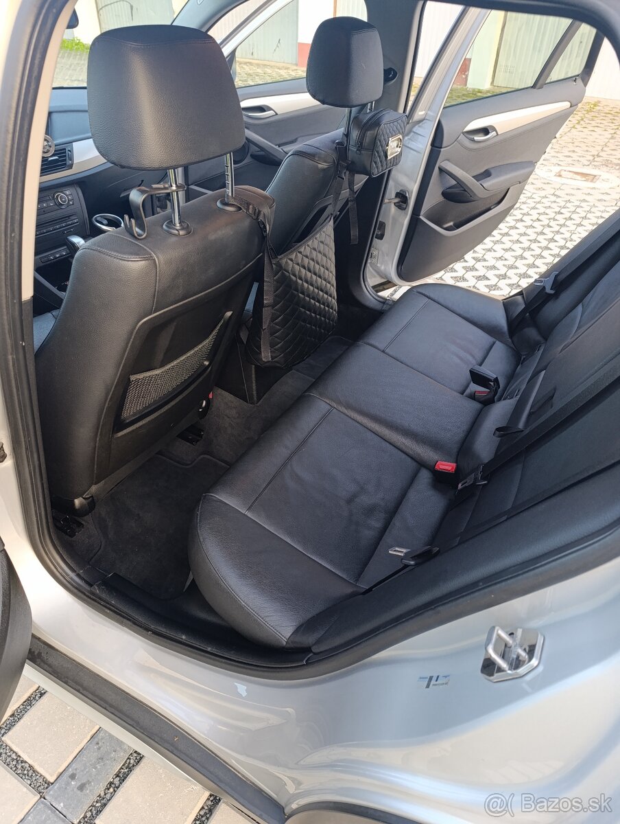 BMW X1 XDRIVE 18D - 10