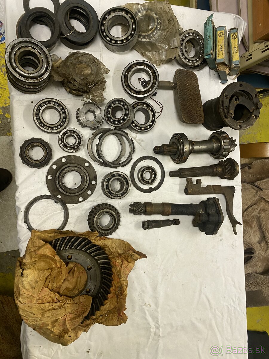 Nové / použité náhradné diely na rôzne veterány - časť 1 - 10