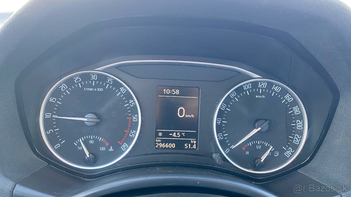 Škoda Octavia scout 2,0 TDI 4x4 - 10