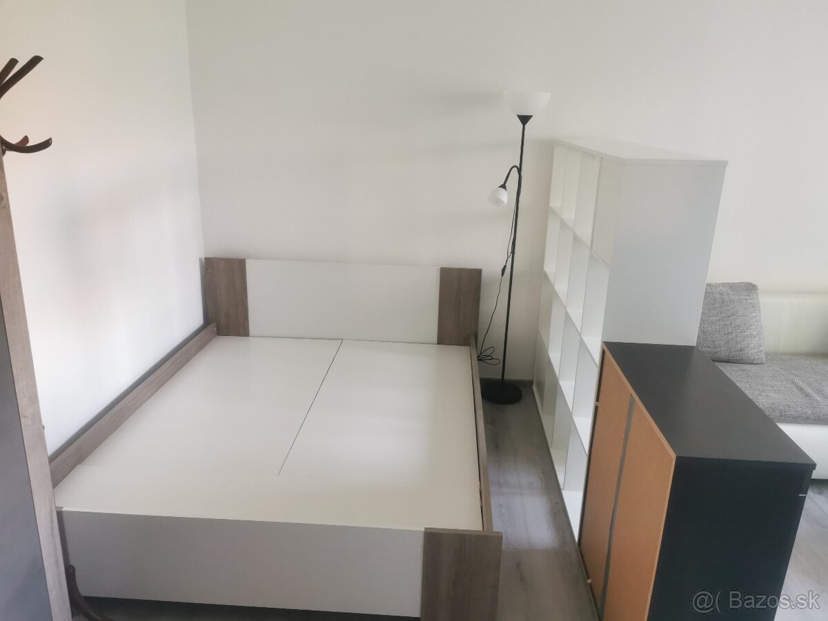 1 izbovy byt 40m2 Sekcov - 10