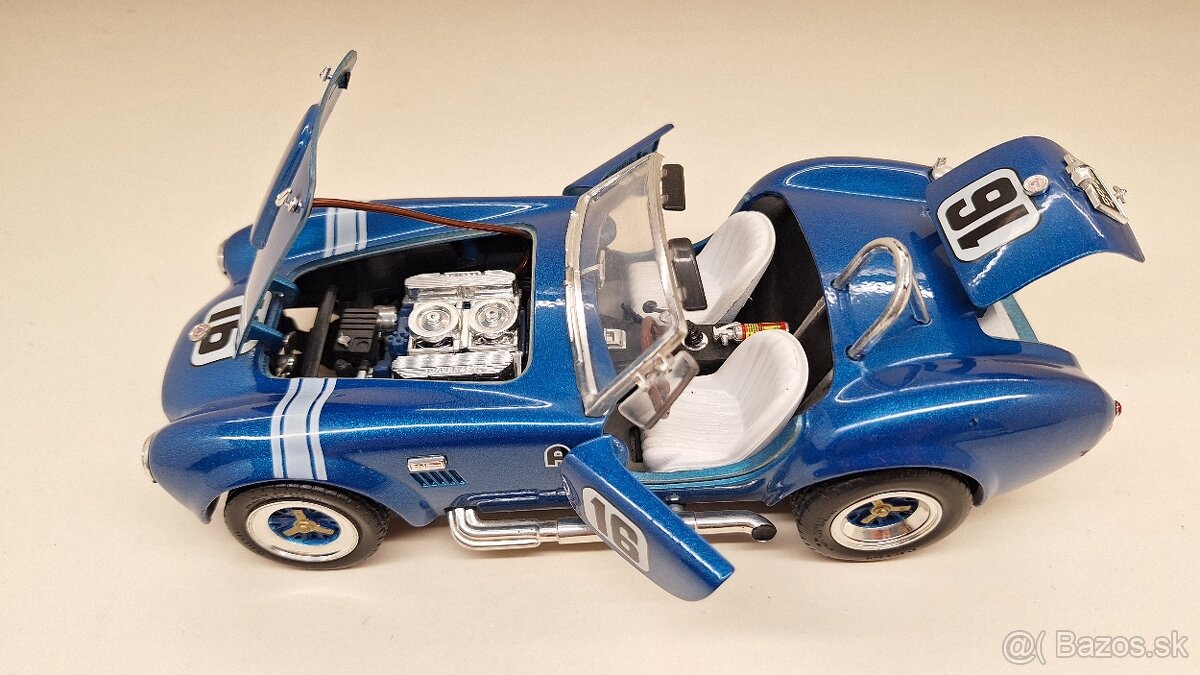 1:18 SHELBY COBRA 427S/C - 10