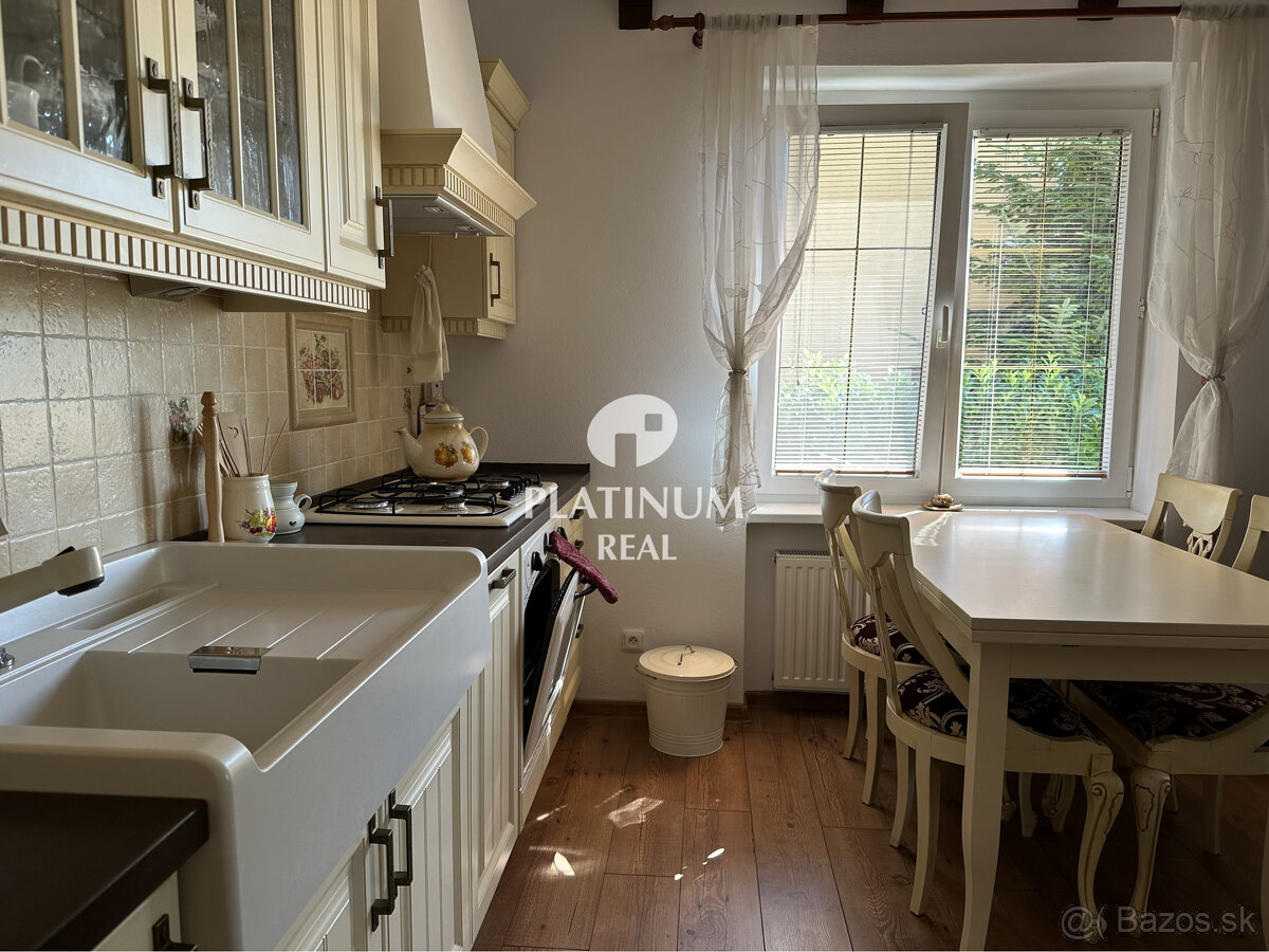 Rodinný dom v srdci Svätého Jura - 10