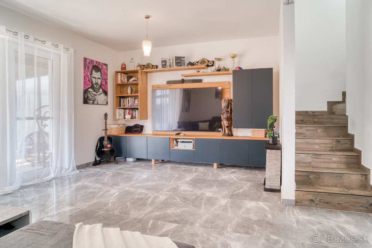 Na predaj priestranný 4-izbový rodinný dom v Bernolákove - 10